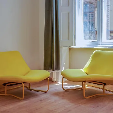 Balcony - Very - Modern - Large Apartament *