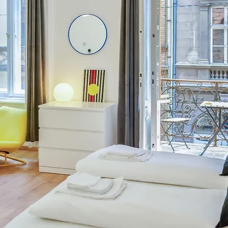 Balcony - Very - Modern - Large Budapest