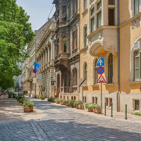 Balcony - Very - Modern - Large * Budapest